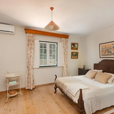 Chalet Regada - Relaxing Getaway In Spacious Farmland Fornos de Algodres